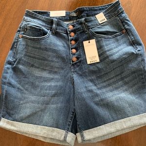BNWT Judy Blue high waisted button up jean shorts